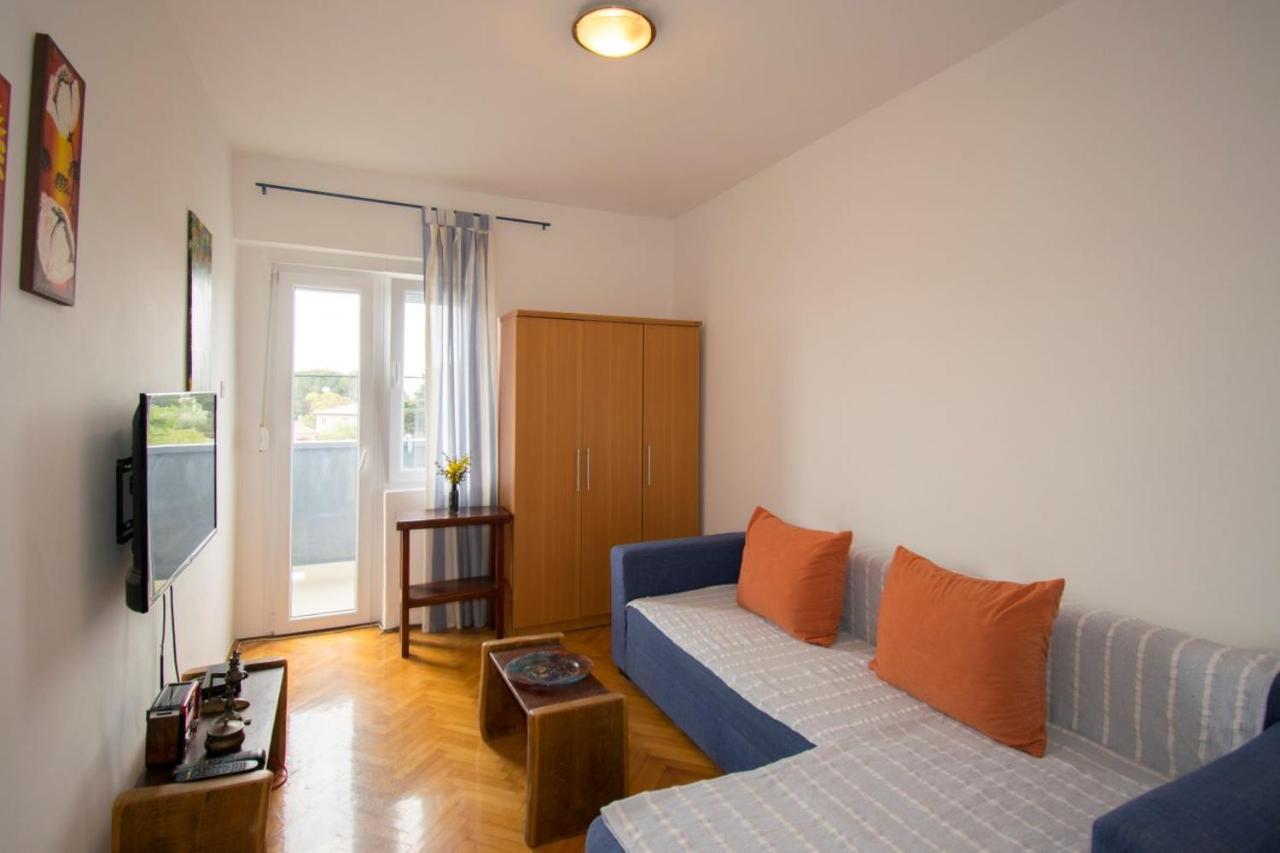 Apartman M In Premantura Eksteriør billede